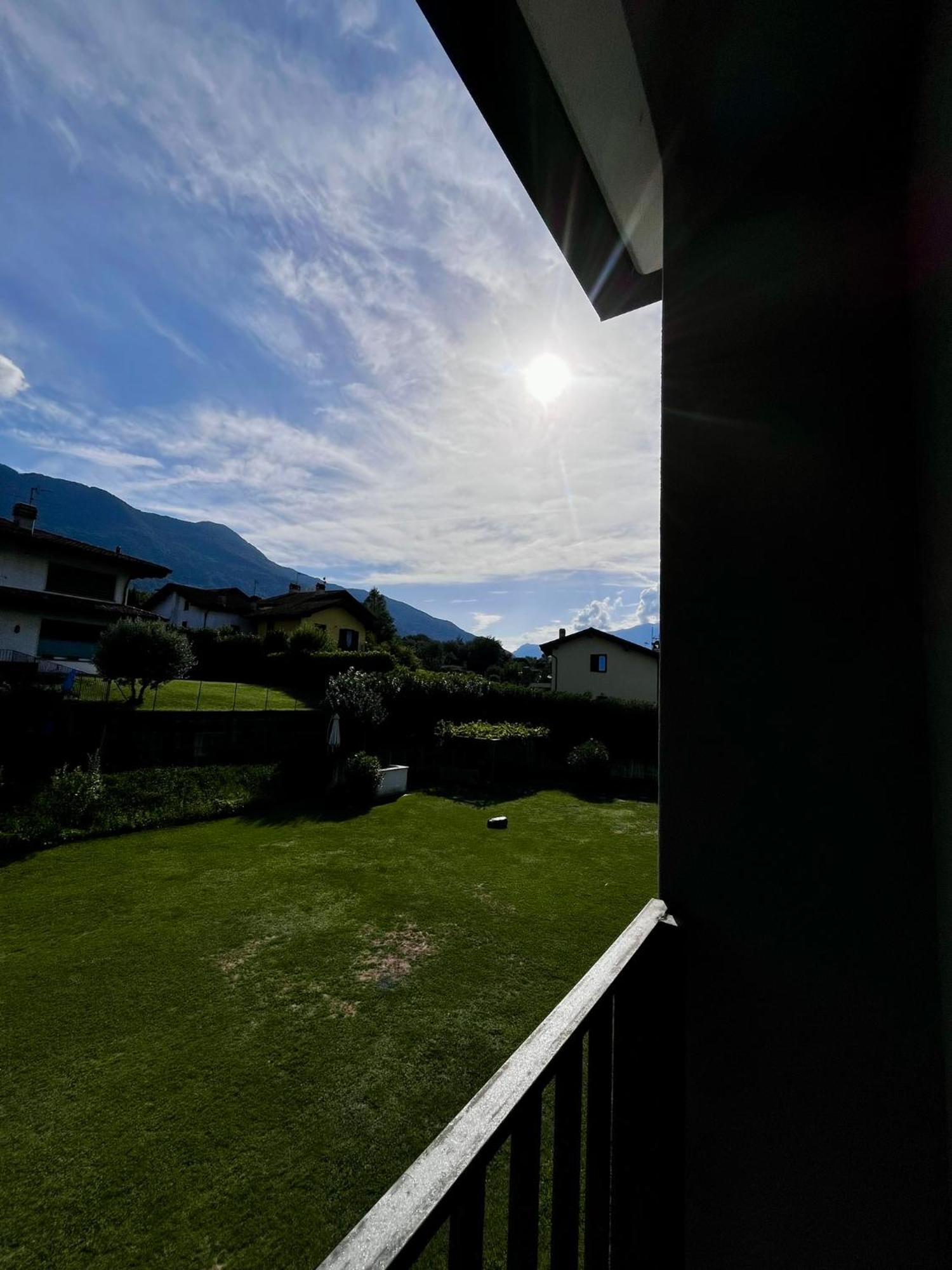 White House Lucia Villa Colico Luaran gambar